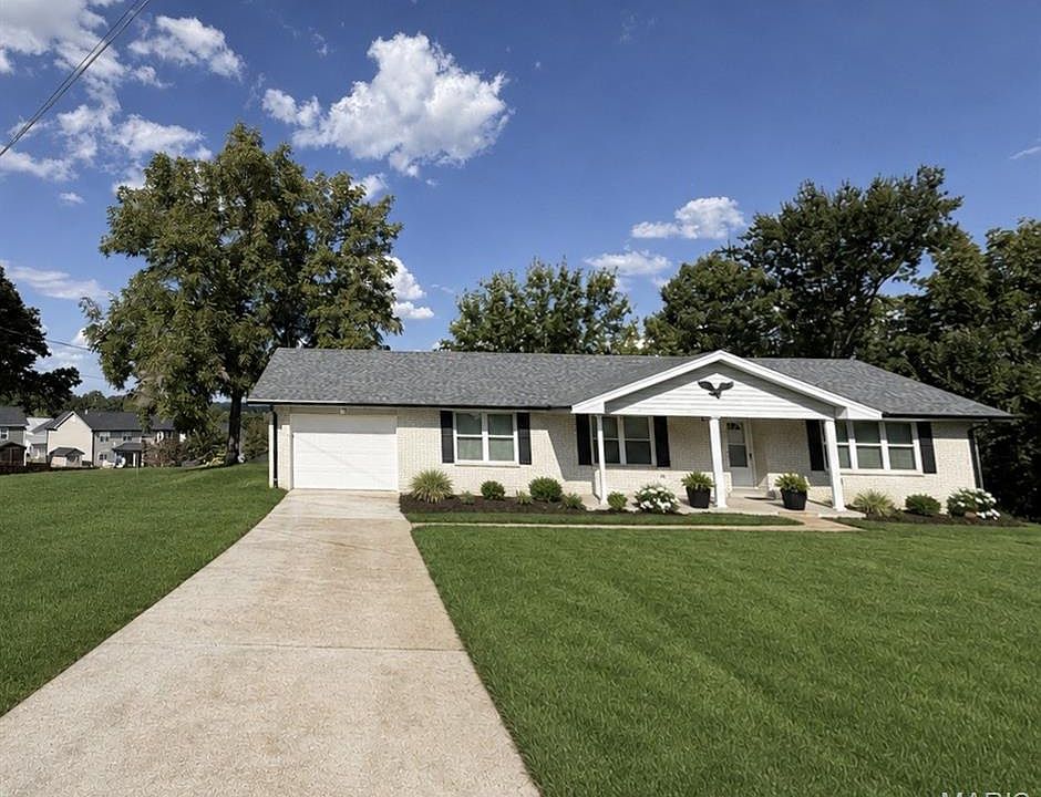 1st image of 635 Lonedell Rd