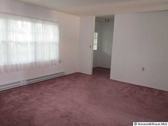 2nd image of 1255 Hamilton Court #D