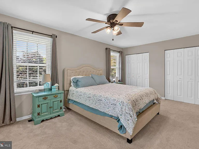 7331 Rolling Oak Ln — Photo 20