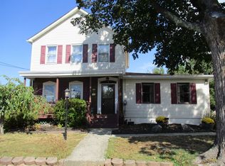 44 Robinson St, Beacon, NY 12508