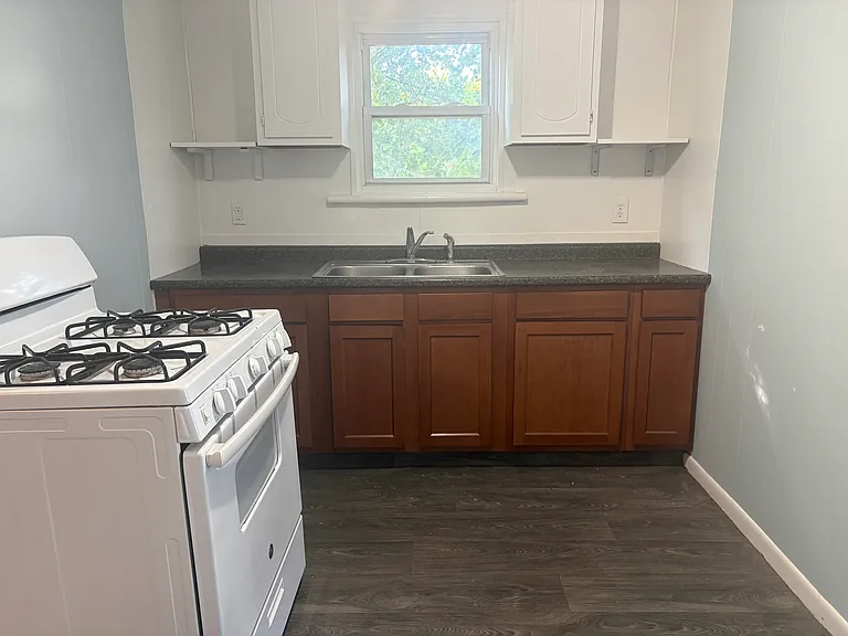 357 Keyes Ave #4 — Photo 8