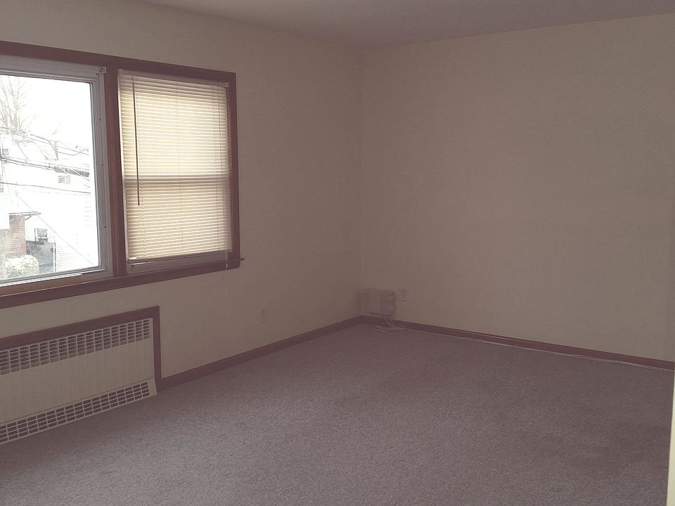 2nd image of 37 Gurdon St