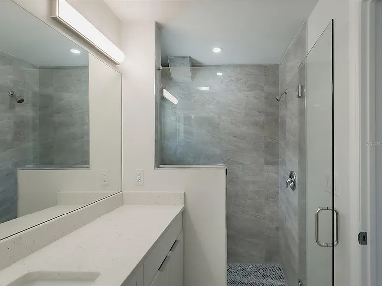 310 Hibiscus St #B — Photo 11