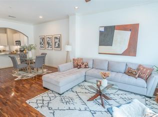 2902 Chenevert St UNIT J, Houston, TX 77004