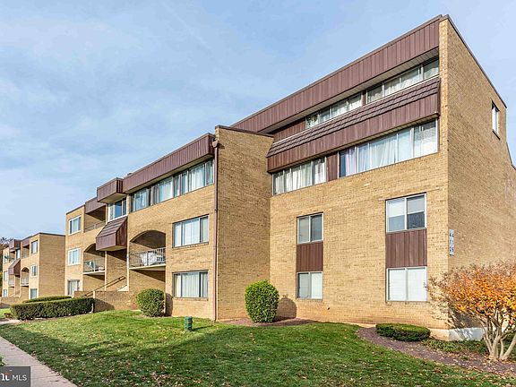 2nd image of 412 Girard St APT 103