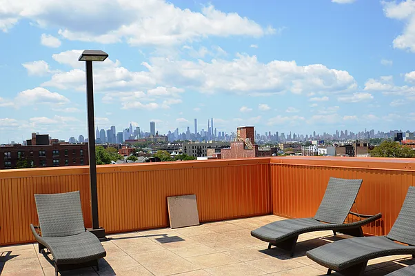 Rented by Laffey Real Estate | media 25