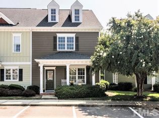 121 Old Grove Ln, Apex, NC 27502