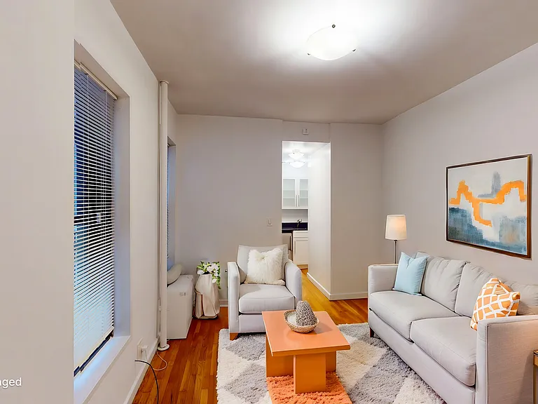 339 E 57th St #2D — Photo 1
