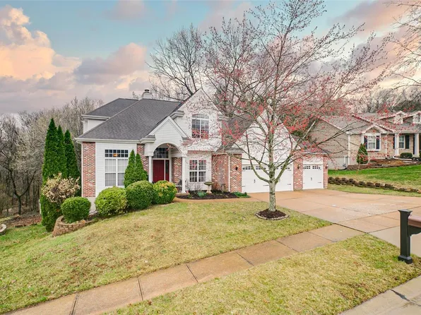 2942 Marchbanks Pl, Saint Louis, MO 63129