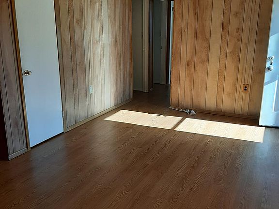 3rd image of 552 Bonnie Dr