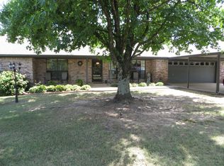 10729 Booth Rd, Mulberry, AR 72947