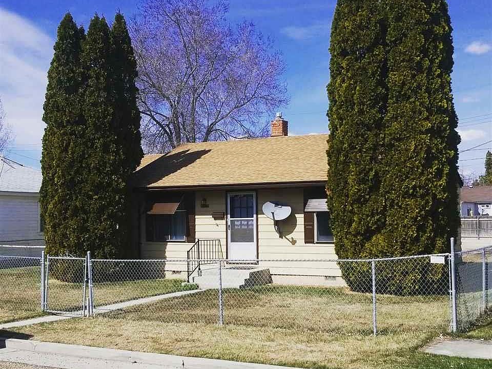 1st image of 106 Parkhurst Dr