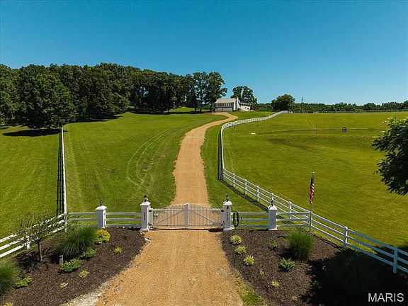 2nd image of 773 Rucker Rd
