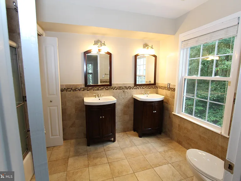 110 Biscayne Ct #8 — Photo 19