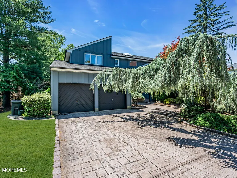 15 Timber Ln — Photo 3