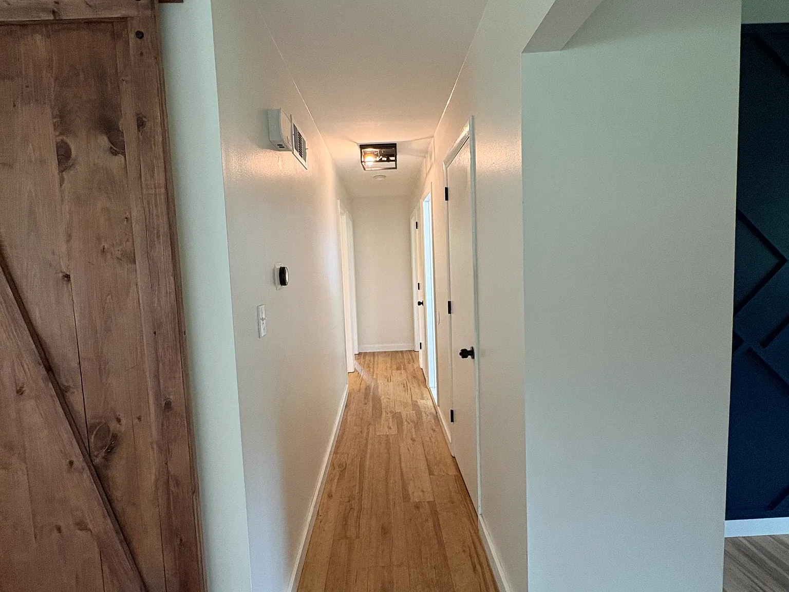 3 bed, 1144 sqft, $2,850 — Photo 4