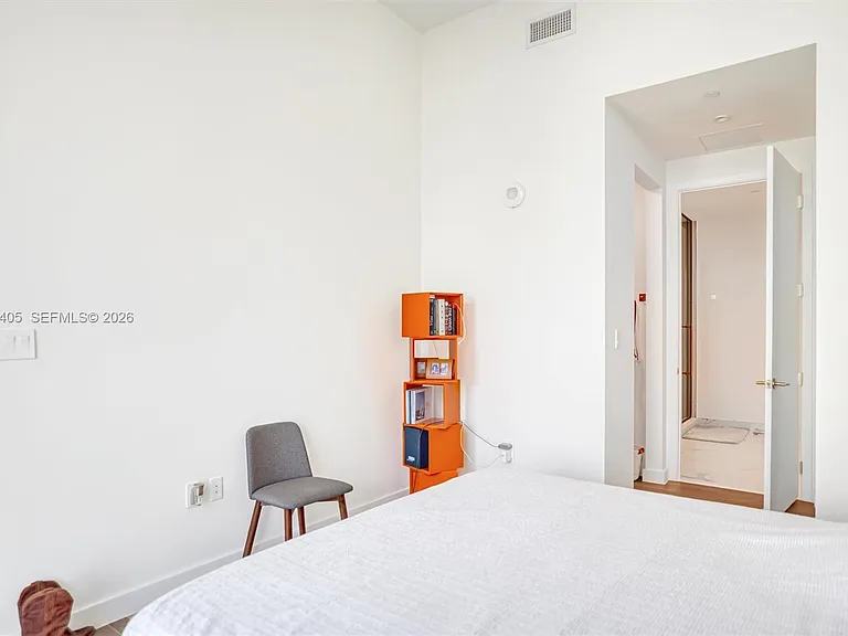 2655 S Bayshore Dr #1805 — Photo 16