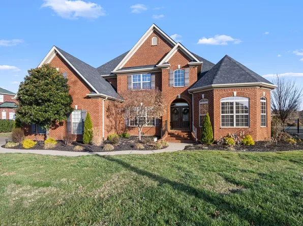 712 Furman Dr, Murfreesboro, TN 37129