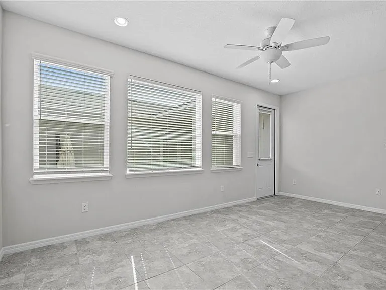 8061 Glenlloyd Ave — Photo 13