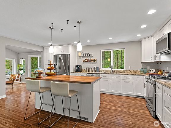 3rd image of 17225 429th Avenue SE