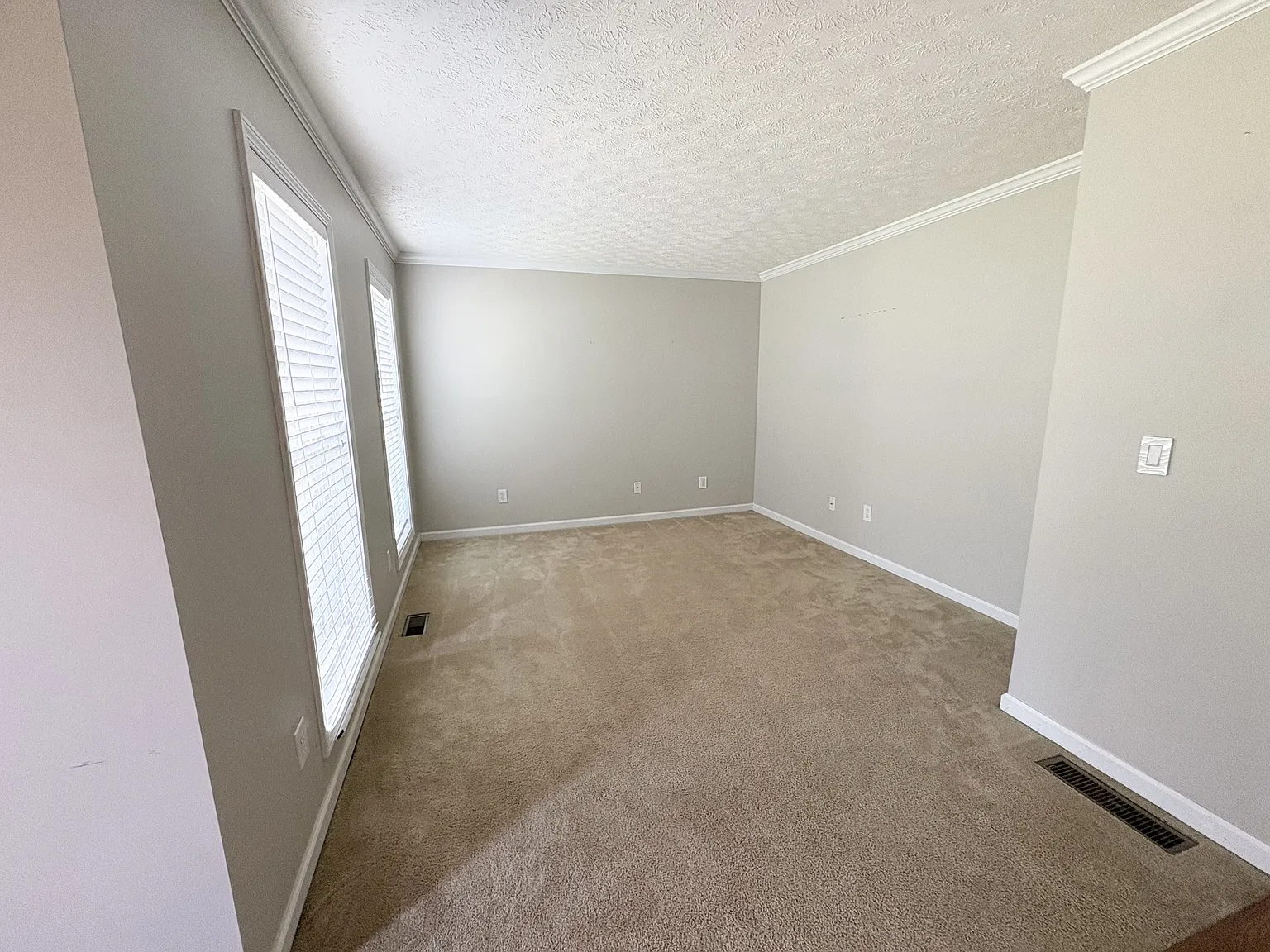 3051 Lexington Avenue - 1 — Photo 2