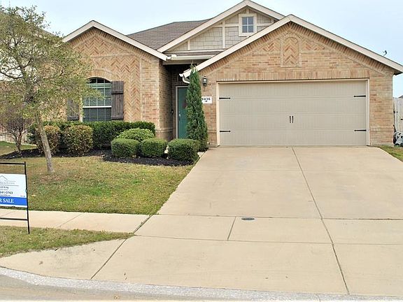 3rd image of 9436 Castlewood Dr