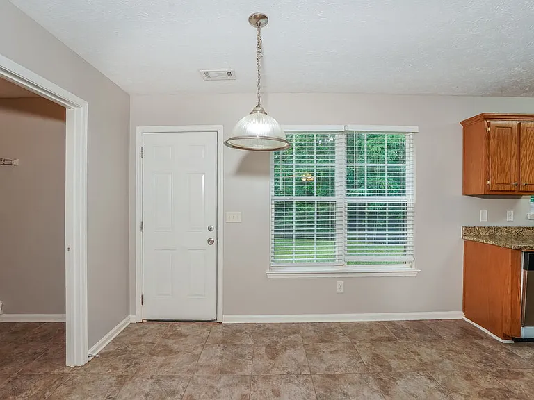 243 Rocky Point Rd — Photo 7