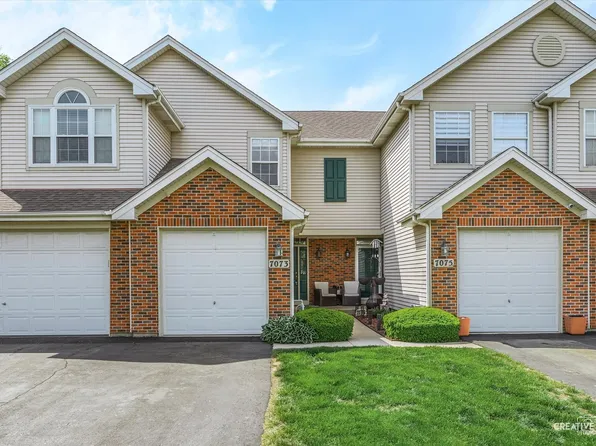7073 Westwood Dr, Carpentersville, IL 60110