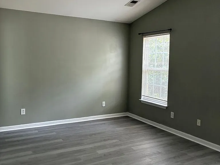 8021 Pleasant Point Ln — Photo 13