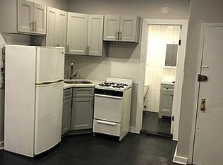 324 1/2 E 8th St #2C1, New York, NY 10009