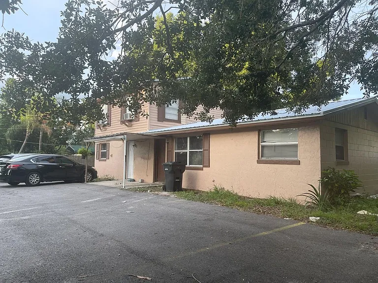 4570 Transport Rd — Photo 8
