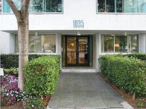 1st image of 1035 West Ave APT 402
