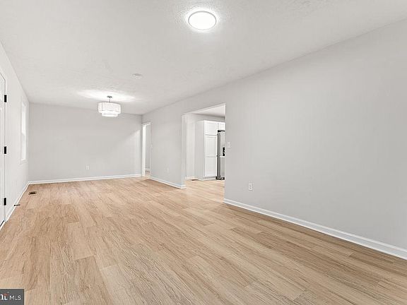 2nd image of 13162 Scotts Mill Rd