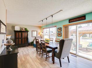 8103 Greenbriar Ln, Woodbury, MN 55125