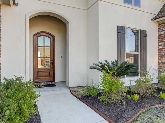 4th image of 202 Sabal Palms Row