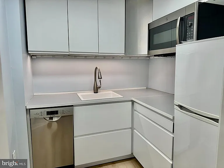 333 Lacey Ave #B9 — Photo 7