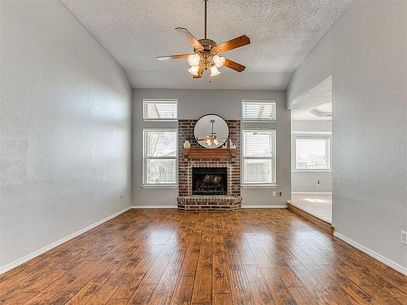 3rd image of 15013 Rick Rd