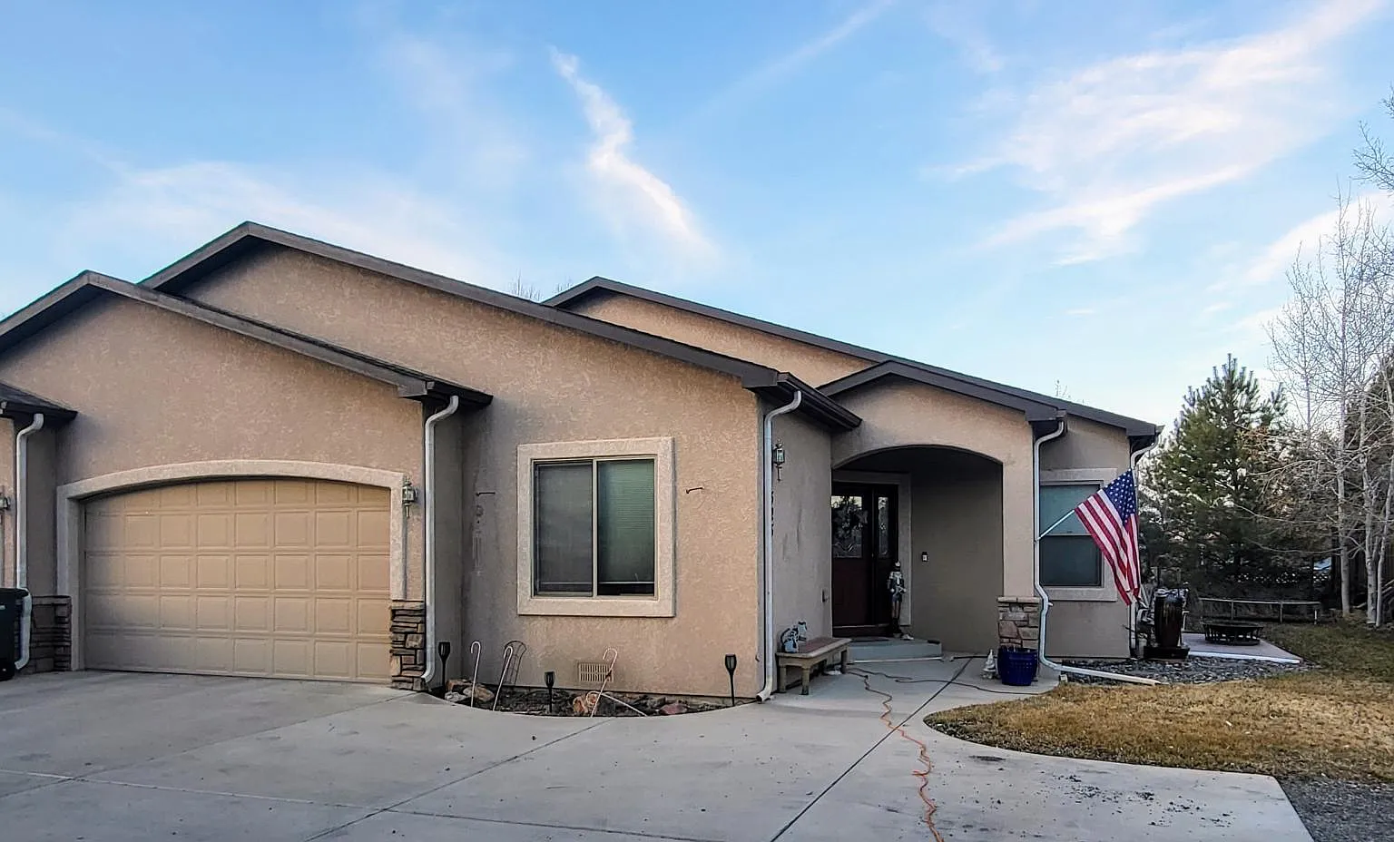 525 Reed Mesa Dr — Photo 1