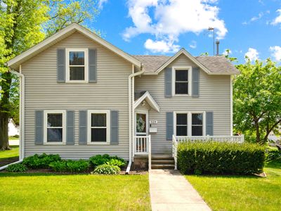 523 4th Ave SE, Dyersville, IA, 52040