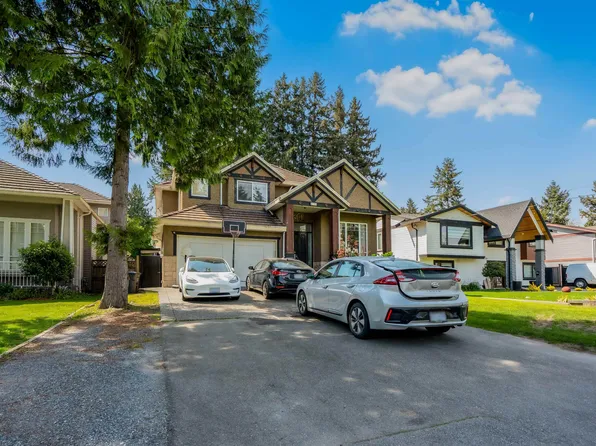 6753 134a St, Surrey, BC V3W 5W2