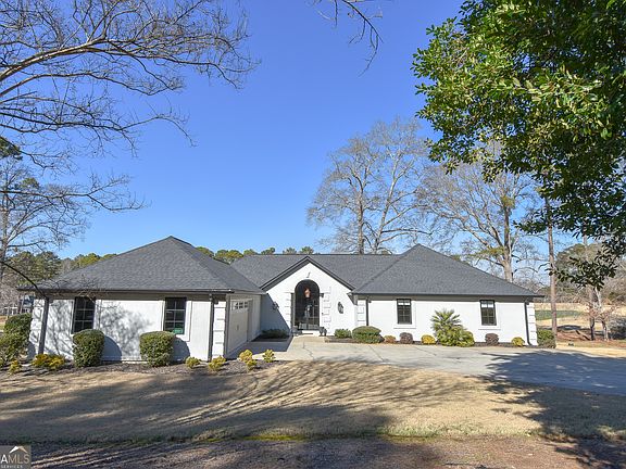 2nd image of 1091 Fairway Ridge Rd