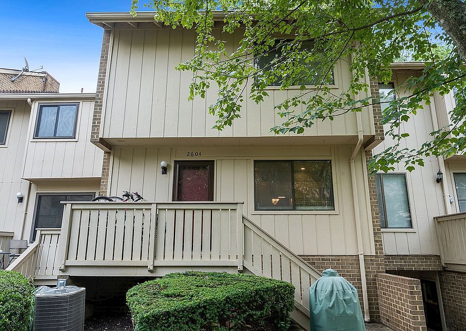 1st image of 2604 Glengyle Dr #120