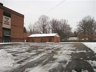 3rd image of 2734 Mount Vernon Ave