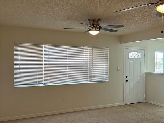 3rd image of 72265 Sun Valley Dr