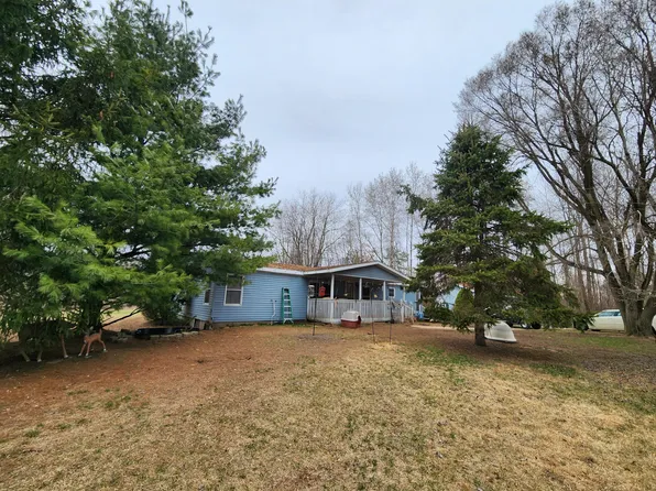 8645 Alpine Ave NW, Sparta, MI 49345