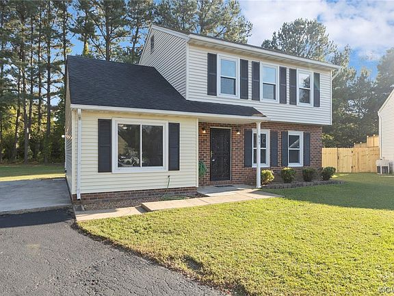 2nd image of 617 Shallow Ct