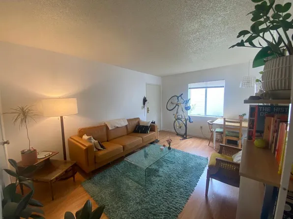 1942 Russell St #D, Berkeley, CA 94703