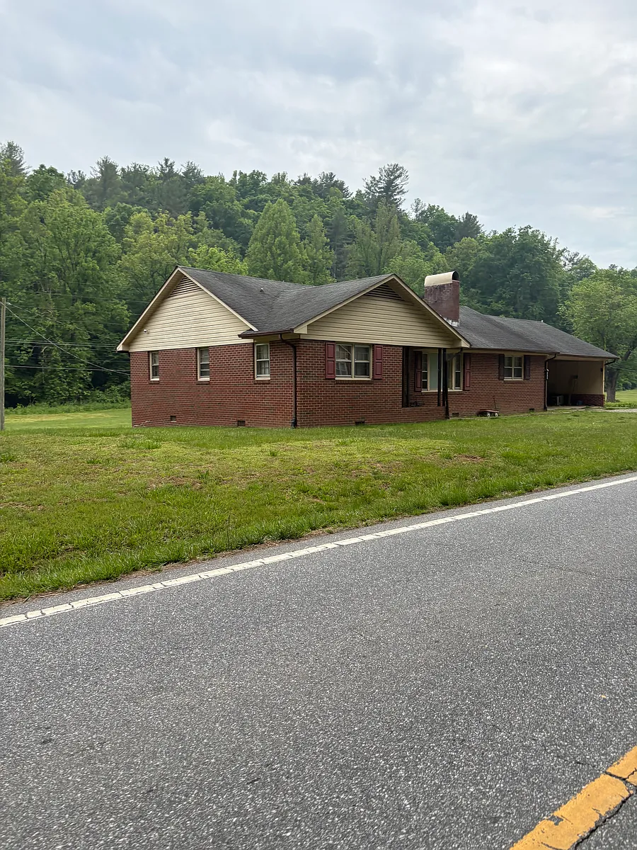 Building Photo - 1047 Highway 268