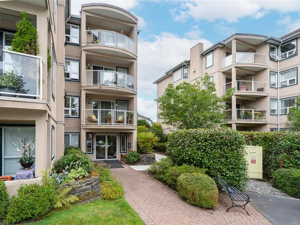 3000 Oak St #203A, North Cowichan, BC V0R 1K1