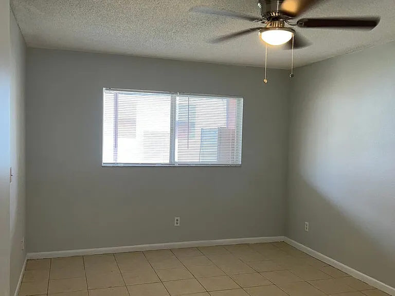 1412 SE 8th Ter — Photo 27